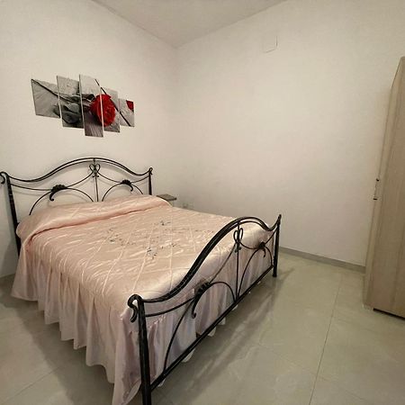Lu Sole, Lu Mare E Lu Ientu Villa Torre Lapillo Bagian luar foto